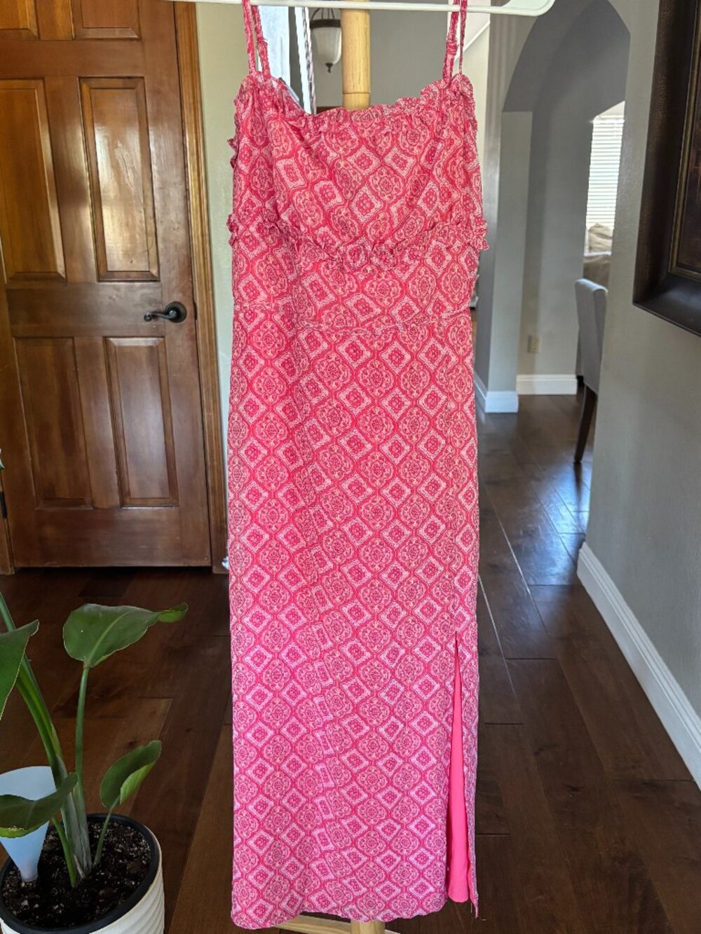 VICI Women's Maxi Dress S Hot Pink Paisley Ruffle Bust Spaghetti Strap Front Sli